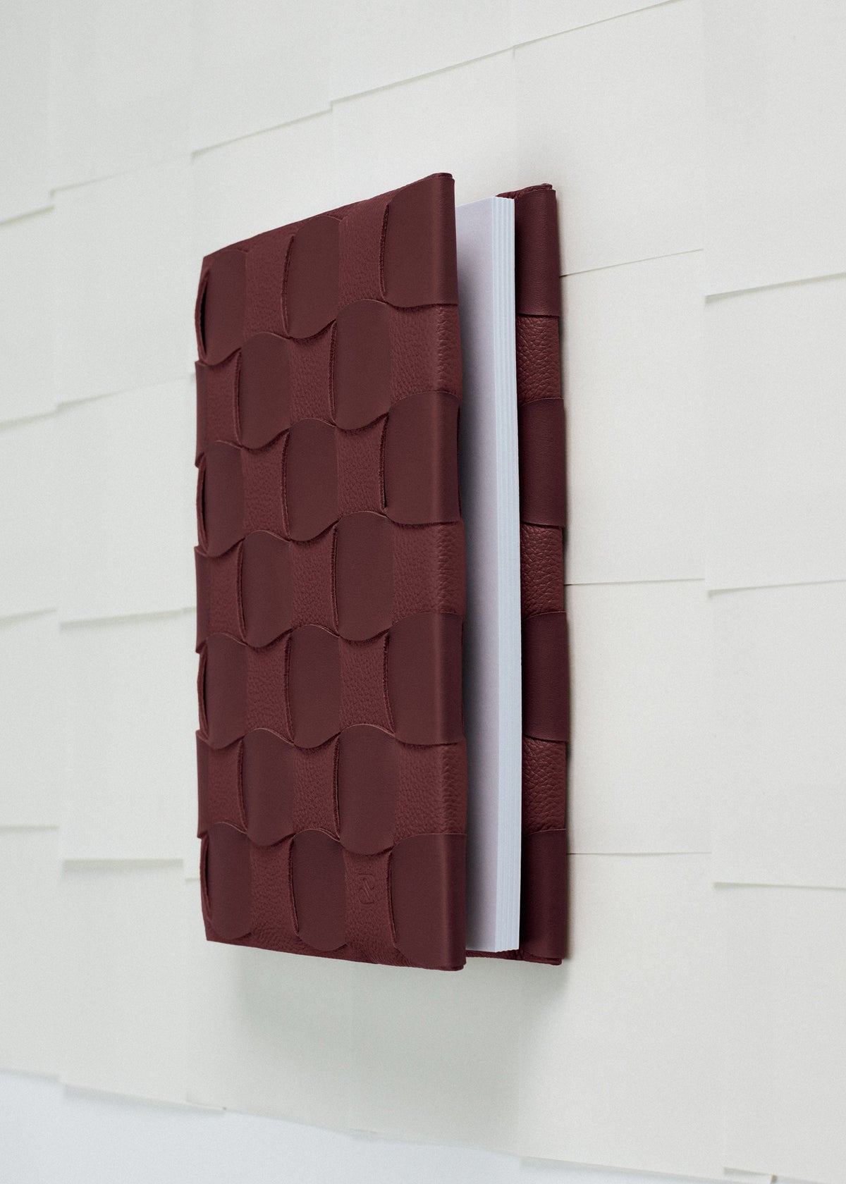 Couvre carnet Neiti A5 - Cerise Noire