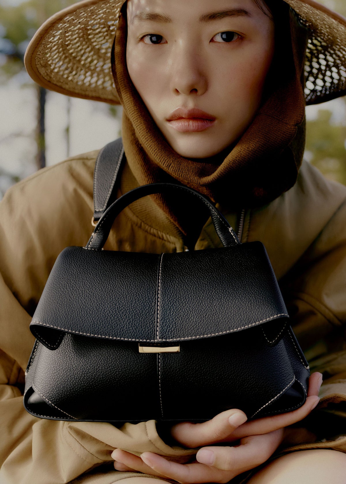 Mokki Mini - Noir Coutures Ecrues Grainé